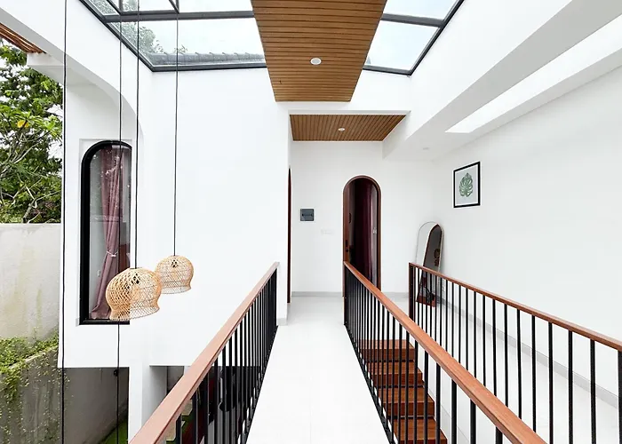 Kelana Villa *